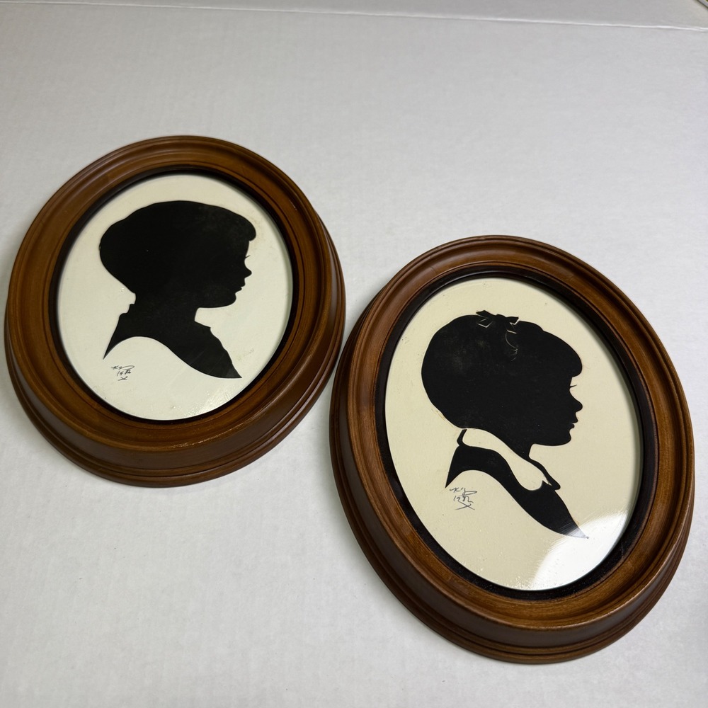 Vintage 1982 Signed Silhouette Portraits Pair Oval‎ Wood Frames Made in Finland